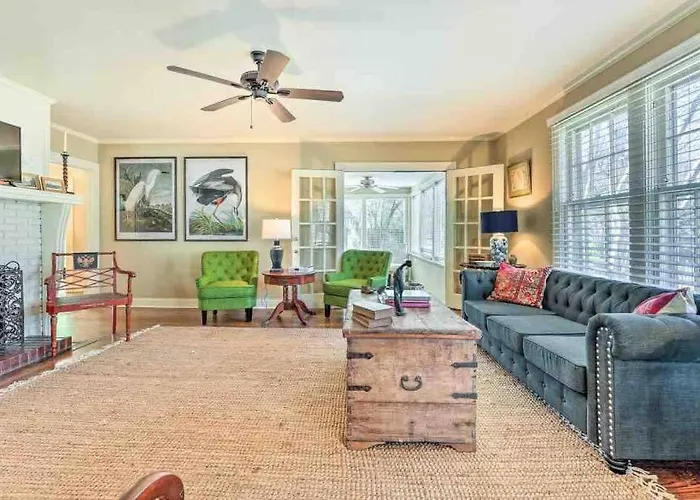 Charming Tudor In The Heart Of Memphis