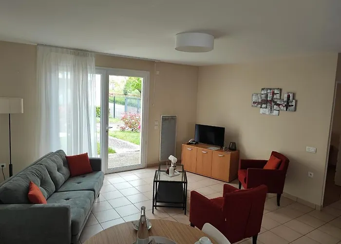 Aparthotel Domitys Le Jardin des Lys à Alençon