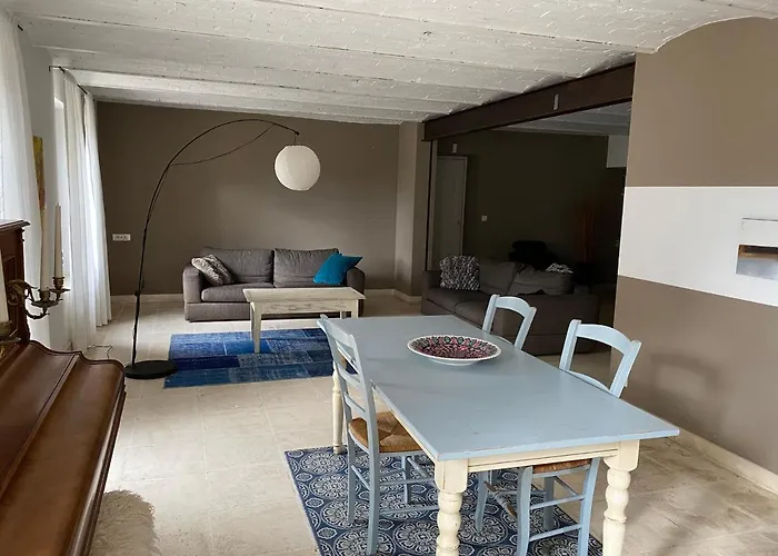Maison Cavaillon, 5 Pieces, 8 Personnes - Fr-1-708-26