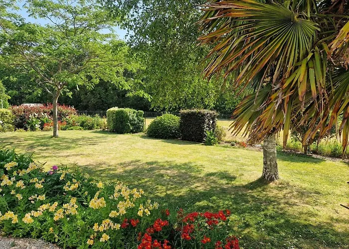 Holiday Home With Garden, Auray
