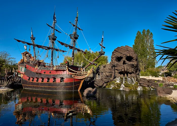 Disney Newport Bay Club Chessy  Avec Terrain de Golf