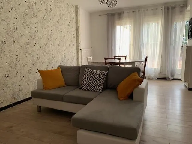 Duplex Centre Ville 3 Chambres Alès acceptant les animaux