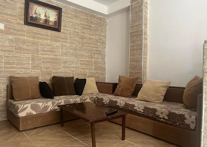 Niveau De Villa Avec Piscine Oran