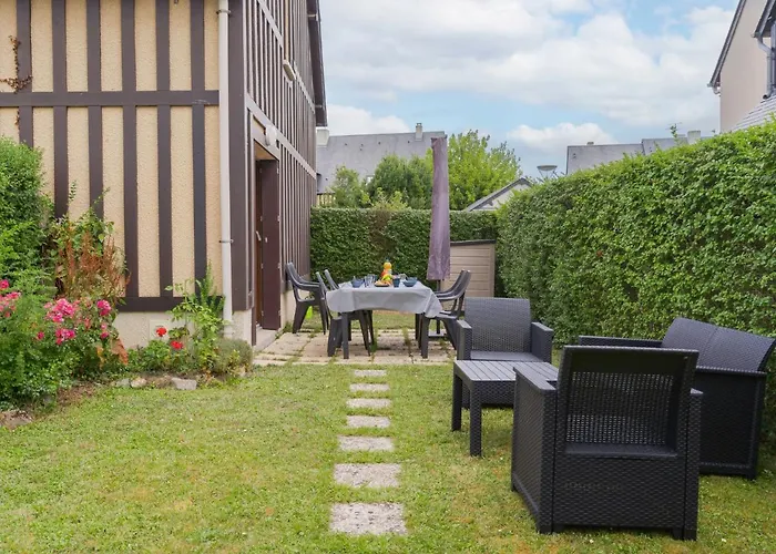 Holiday Home Les Sylvestres-6 By Interhome Cabourg Privée