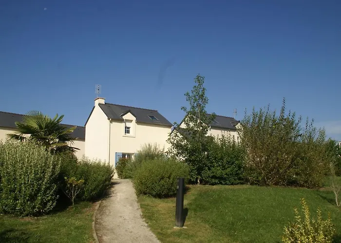 Chic Breton Maisonette Crozon avec Piscine