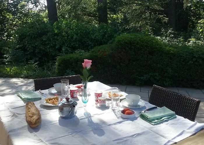 Bed and Breakfast Chambre Dans Maison Avec Piscine Et Cuisine à Saint-Etienne 