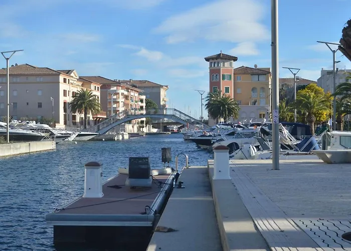 Boutique Appartement Studio Fréjus, 1 pièce, 4 personnes - FR-1-226A-345