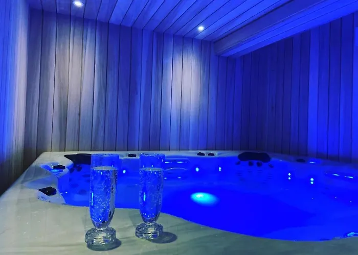 Maison spacieuse avec spa, Niort