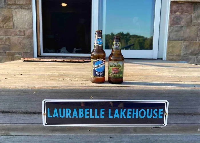 Laurabelle Lake House - Lakefront & Dog Friendly Battle Creek