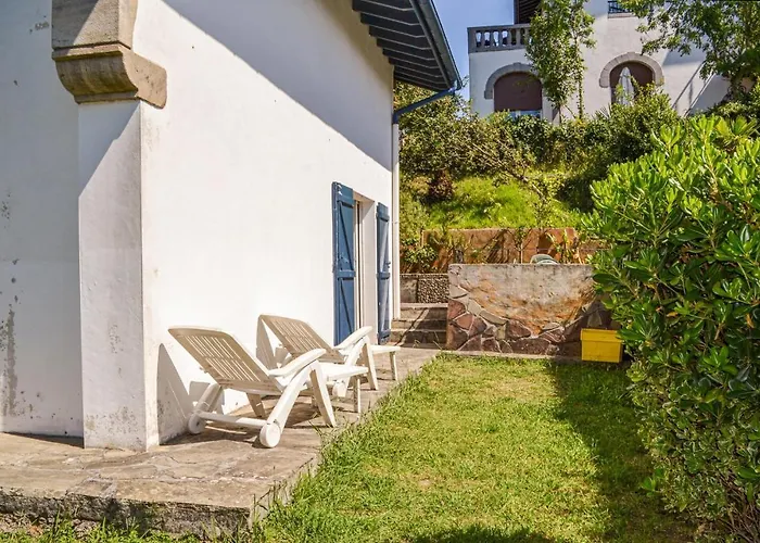 3 Bedroom Lovely Home In Hendaye