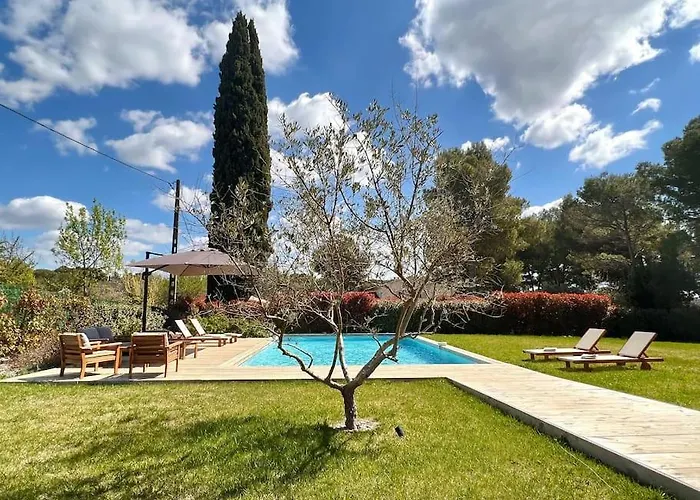 Villa Moderne Et Chaleureuse Au Milieu Vignes Et Calme Absolu A Aix En Provence Aix-en-Provence avec Piscine