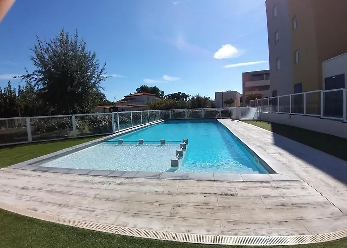 Villa lumineuse au soleil,plage 5',piscine,parking Sérignan avec Piscine