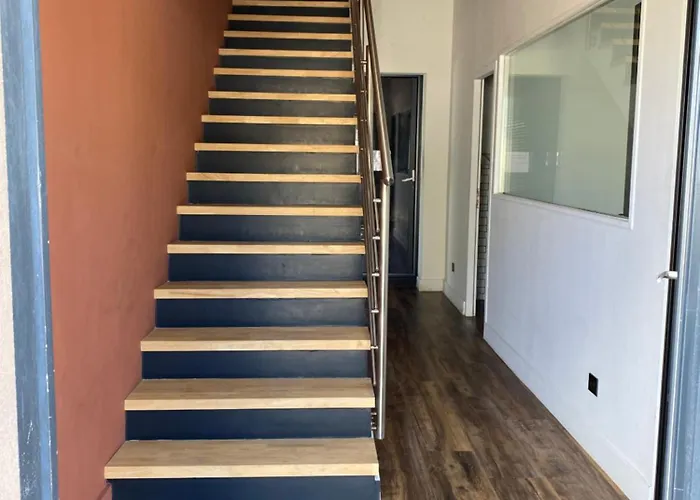 Villa 400m2 piscine intérieure très calme Agde