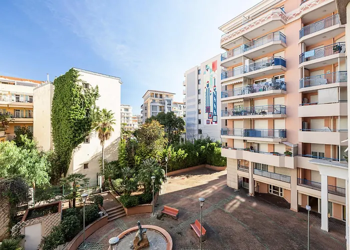 Appartement Eden Park 2 Piece, Clim, Parking à Menton acceptant les animaux