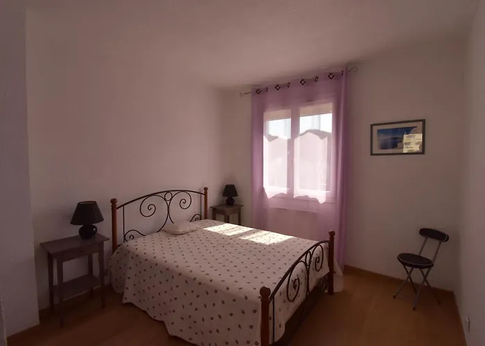 Villa Marina 6 personnes avec appontement Grau du Roi à Le Grau-du-Roi Privée