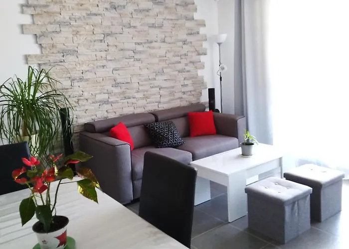 Beau T3 + clim + parking Saint Cyr sur mer