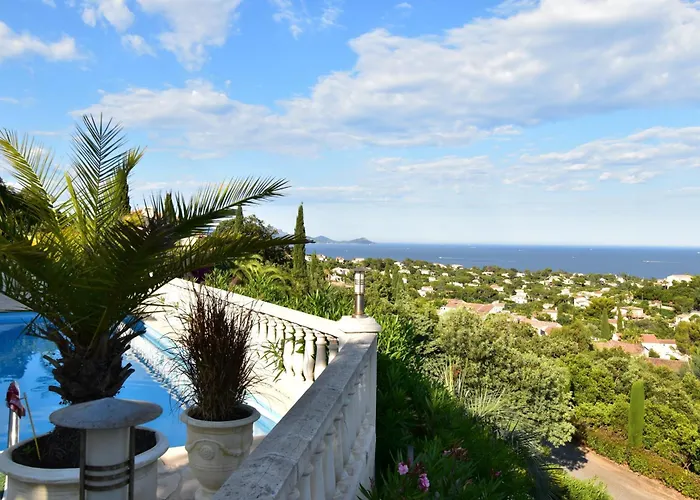 Ferienhaus Lei Sambro, Familienfreundlich, Pool Und Toller Meerblick, Ruhig Gelegen By Riviera Homelife Saint Aygulf