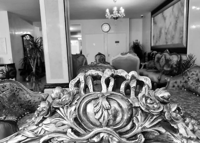 HOTEL ROYAL Paris Ivry