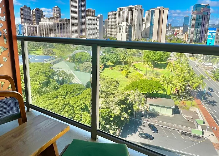 Luana Waikiki Park Views - No Resort Fees Honolulu
