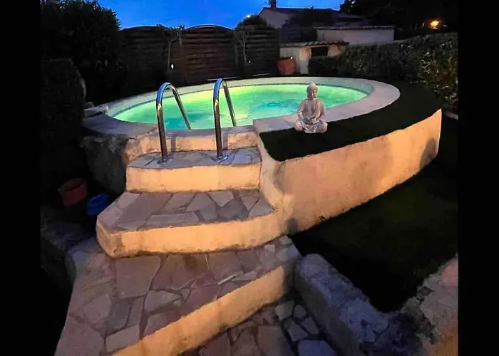 Piscine Cosy, 3 chambres, 3 SdB, havre de paix à 10 min des plages Mauguio avec Piscine