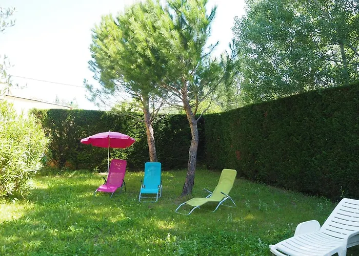 Holiday homes, Vaison-la-Romaine