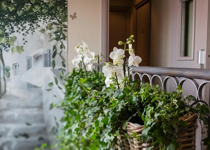 La Place Boutique Hotel Antibes