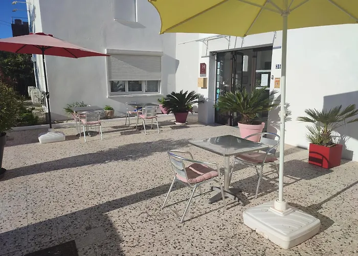 Hôtel le Calypso Hyères