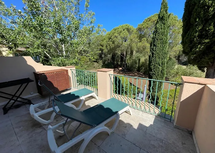 Les Restanques Maison De La Pinede 2 Chambres Grimaud Privée