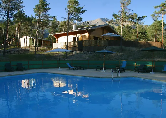 Hotel Parc Résidentiel de Loisir : Le Loup Blanc du Riou à Barcelonnette