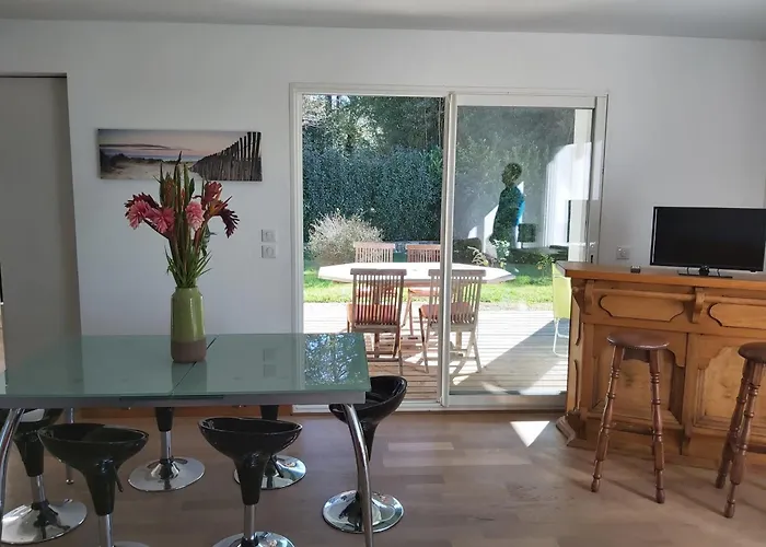 Appartement 3* paisible à Ascain avec jardin et WIFI - FR-1-239-504