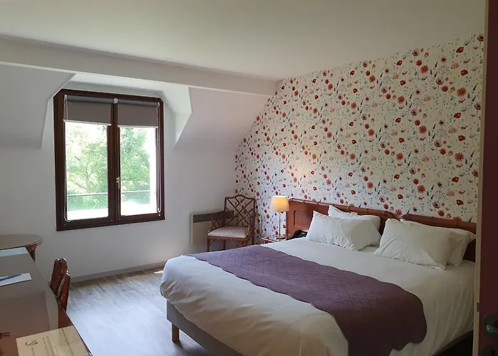 Hotel Logis Le Relais De Pouilly