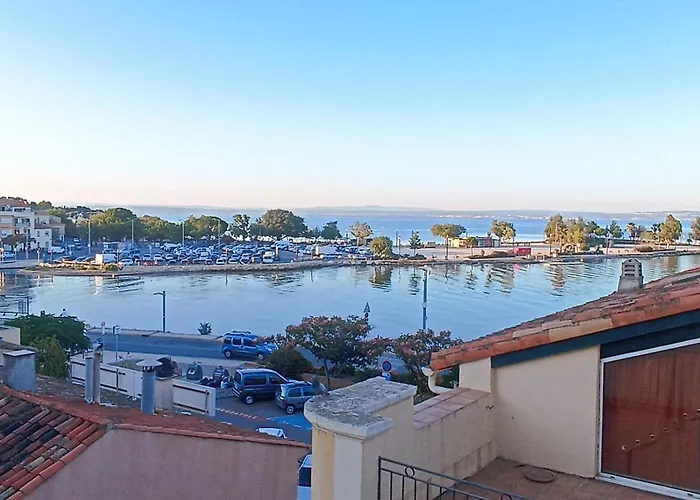 Les hébergements de la plage en ville Martigues