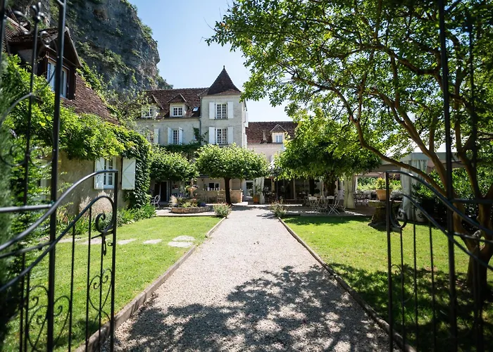 Logis Hôtels - Hôtel Restaurant Domaine Les Falaises Martel