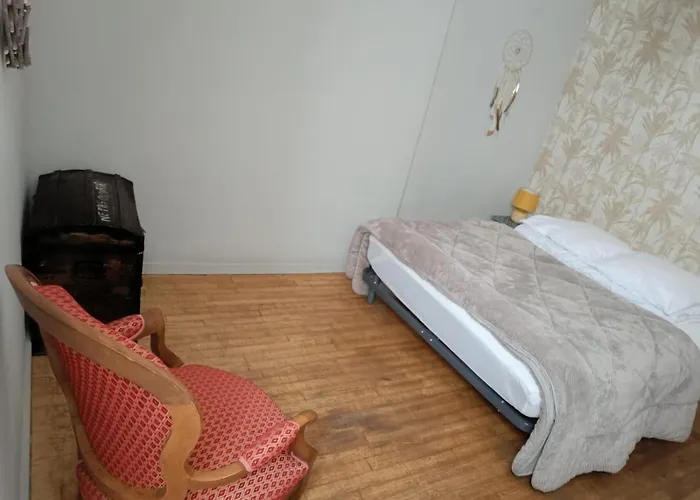 INTRAMUROS Charmant 30m2 rénové Saint-Malo