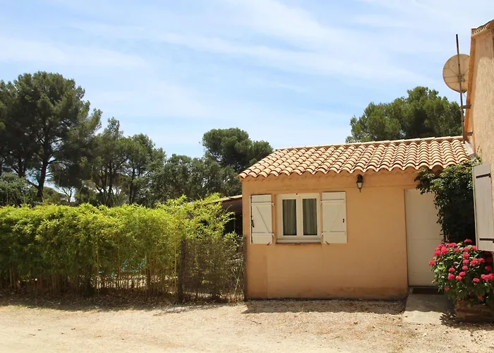 L'Auguière Est, maisonnette sans vis-à-vis et au calme avec vue sur les vignes Hyères