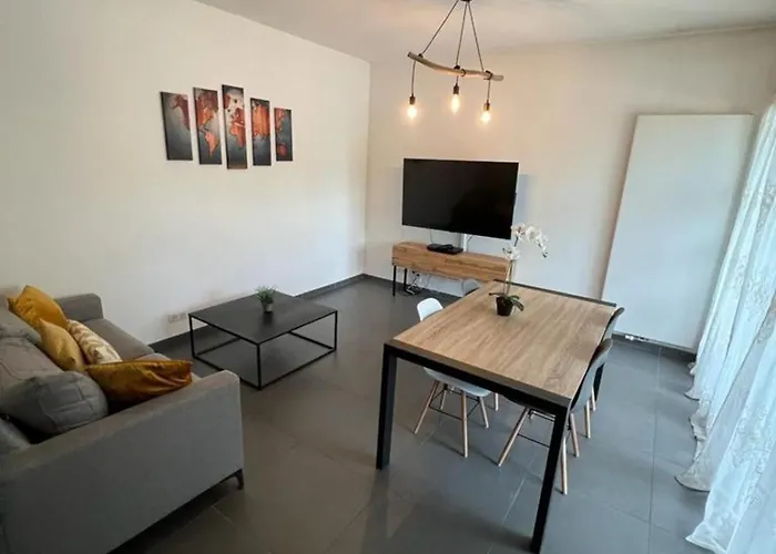 Le Tresum Joli T2 Avec Garage A 100M Du Lac Annecy
