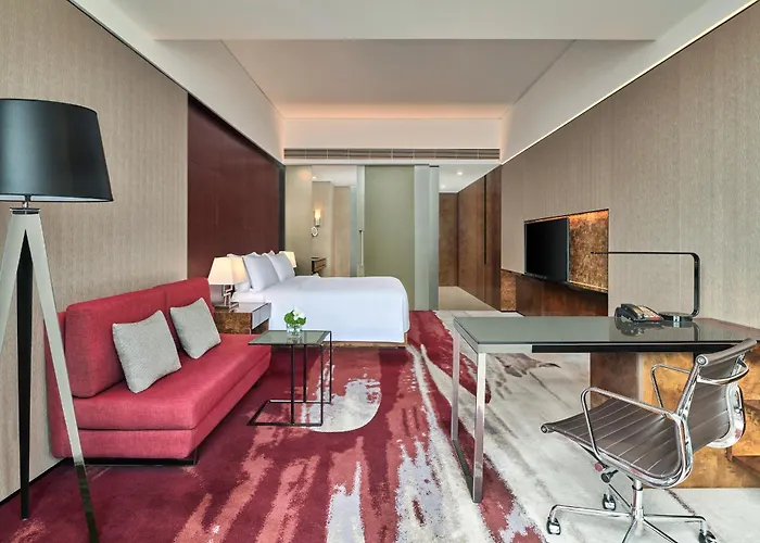 Pet friendly Hilton Guangzhou Tianhe: Canton Fair Shuttle & Registration