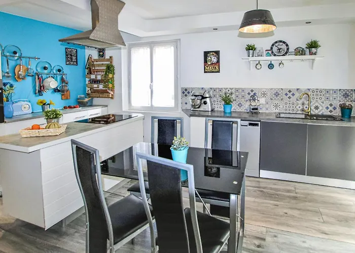 Lovely Home In Orange With Wifi Privée