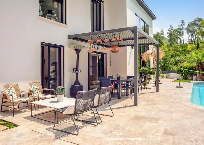 Lovely Home In Gémenos