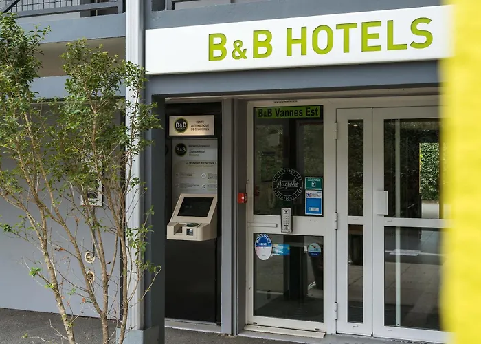 B&B HOTEL Vannes Est Golfe du Morbihan Avec Terrain de Golf