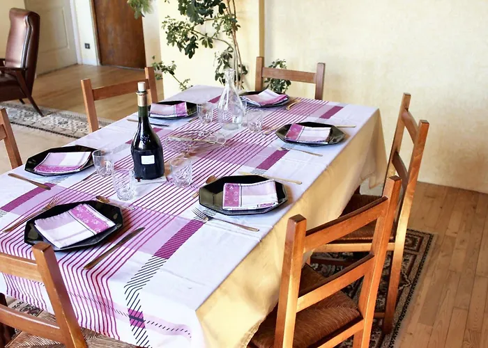 Maison de 3 chambres avec piscine partagee jardin clos et wifi a Moissac