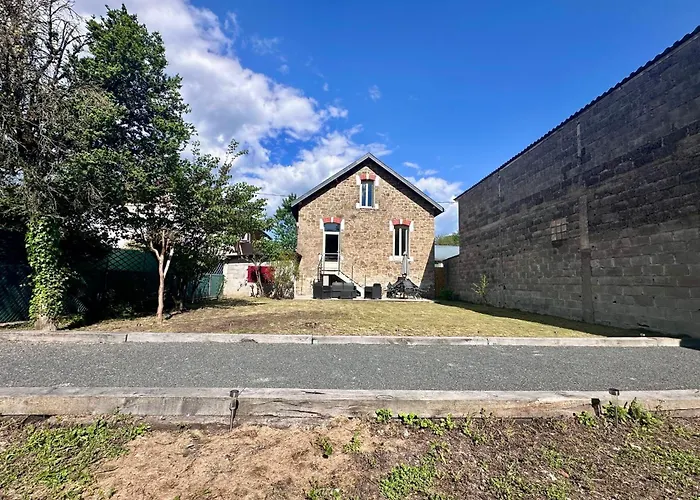 Villa Platon - Jaccuzi - JardinTerrassePétanque Brive-la-Gaillarde