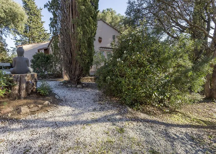 Villa In Frejus With Private Pool & Beach Nearby