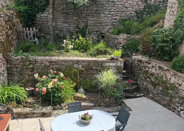 Maison cosy en plein centre ville Semur-en-Auxois