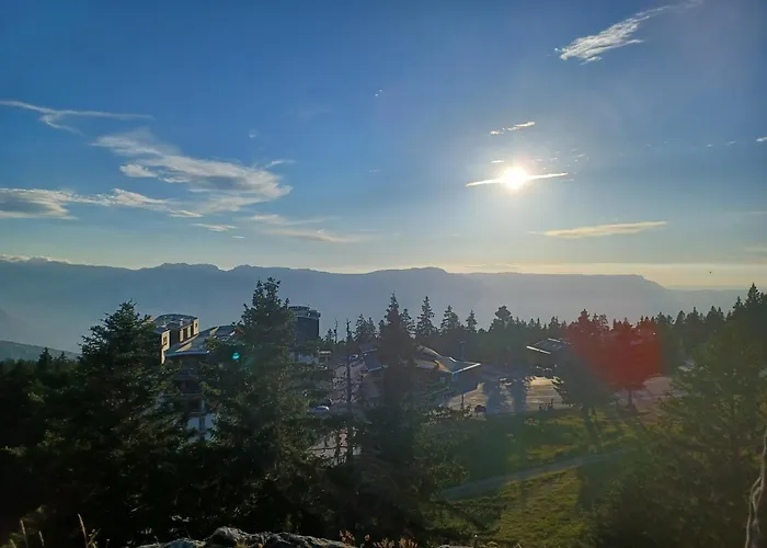 Residence L'Ecrin Des Neiges Chamrousse Avec Terrain de Golf