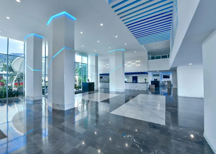 Acapulco Cheap Hotels Near Me