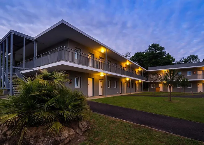 Sure Hotel By Best Western Mont-De-Marsan Saint-Pierre-du-Mont 