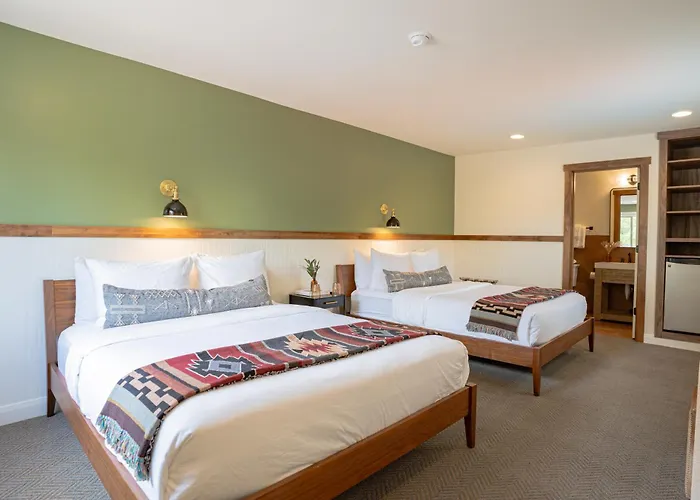 Petty Ranch Inn Springdale