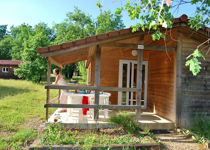 Lagrange Grand Bleu Vacances - Residence Les Ségalières Gramat