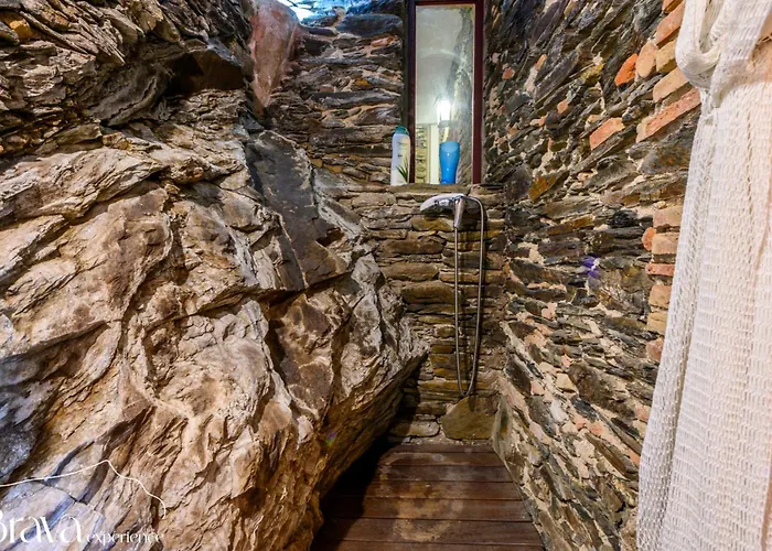 Casa Jordi - Piedra y bóveda en el corazón de Cadaqués I 3 suites I 2 parkings I patio con bbq